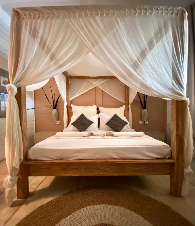 Samura Maldives Guest House Thulusdhoo Zewnętrze zdjęcie